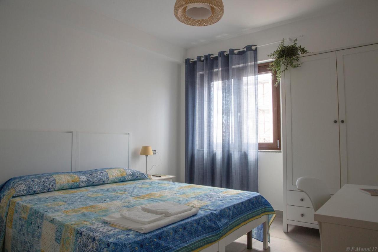 B&B Agata E Gli Altri 托尔托利 外观 照片